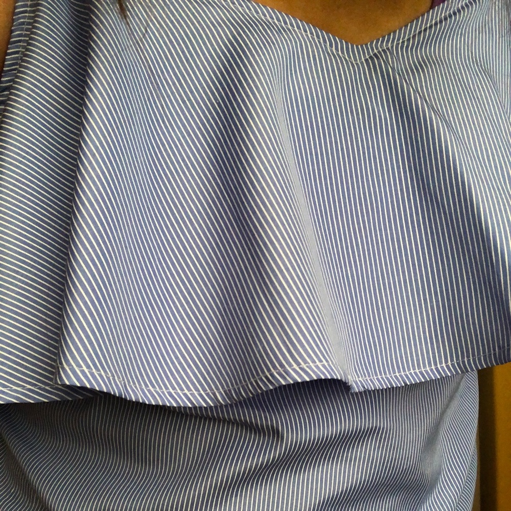 Stripped Ruffle Tank Top - Picture 2 of 4